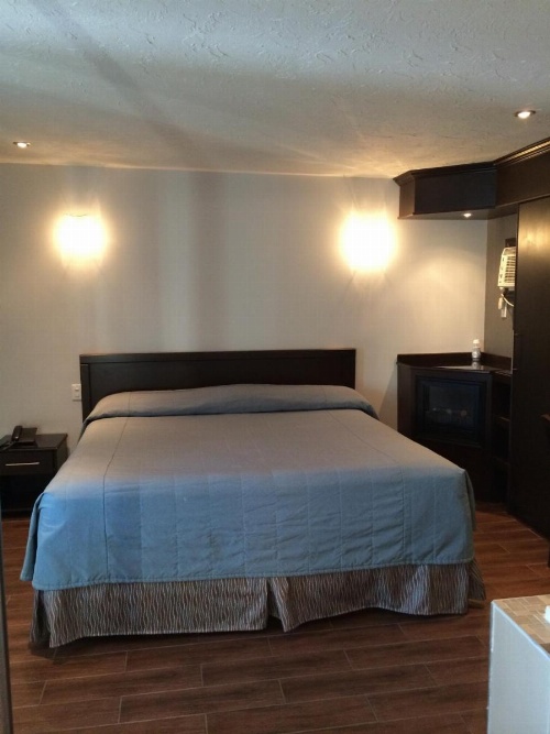 Olux Hotel-Motel-Suites image 15